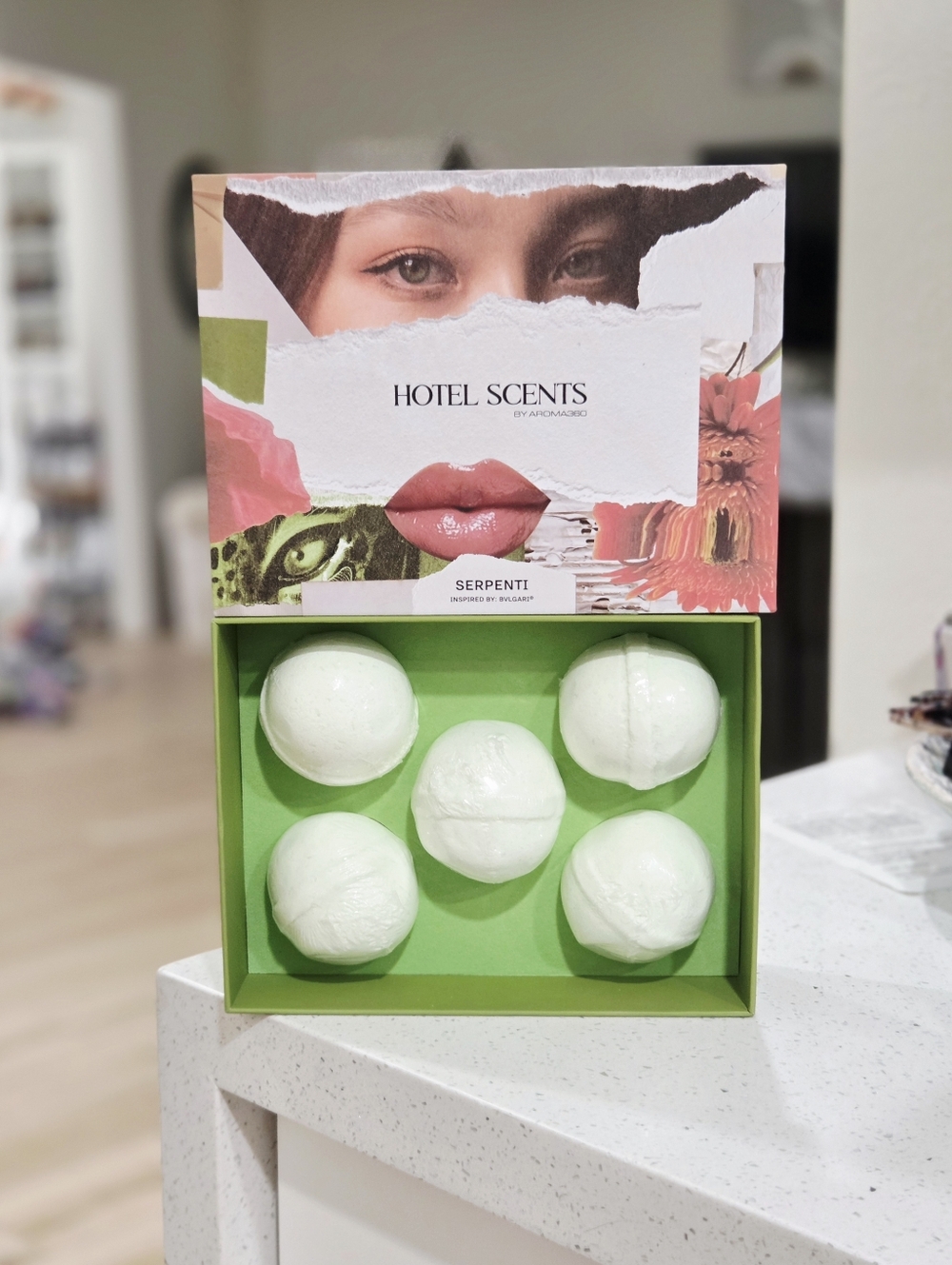💣Hotel Scents Serpenti Bath Bombs - Set Of 5
